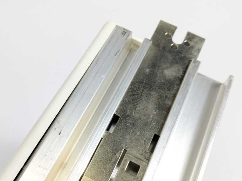 LENZE 33.8204_E 00356373, Inverter E220/240V, 20A, 50/60Hz