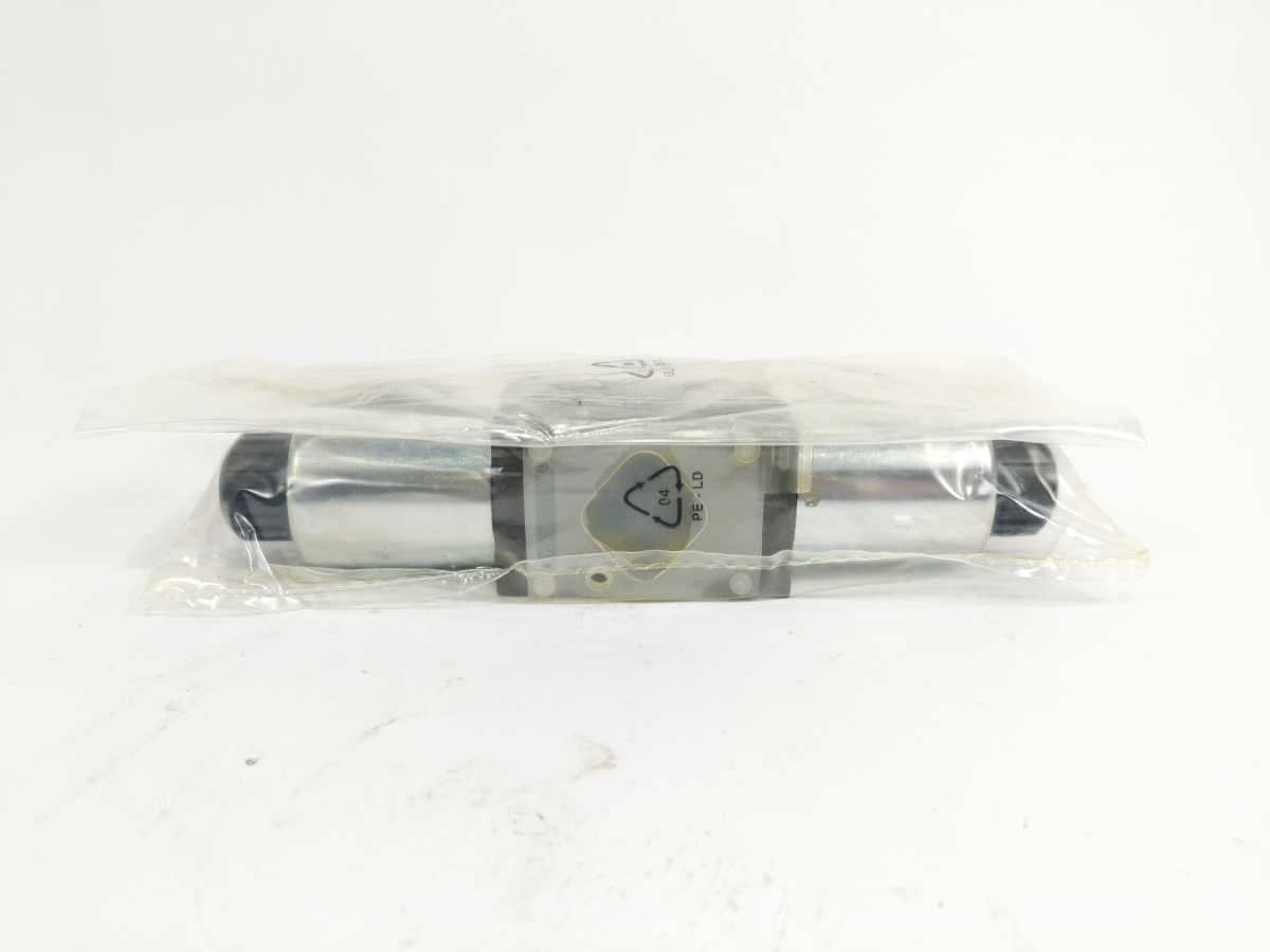 POCLAIN Hydraulics KV-4/3-5K0-6-6 Directional Control Valve