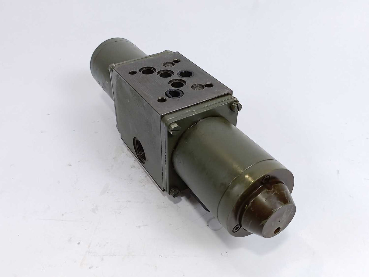 Rexroth Hydronorma 4 WE 10 U11/LG24NZ4 Directional Valve