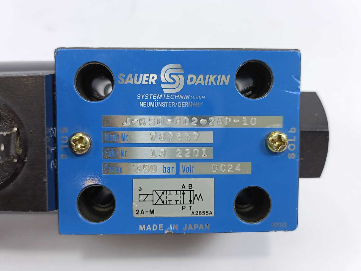 SAUER DAIKIN J-KS0-G02-2AP-10 Hydraulic Control Valve 7676657