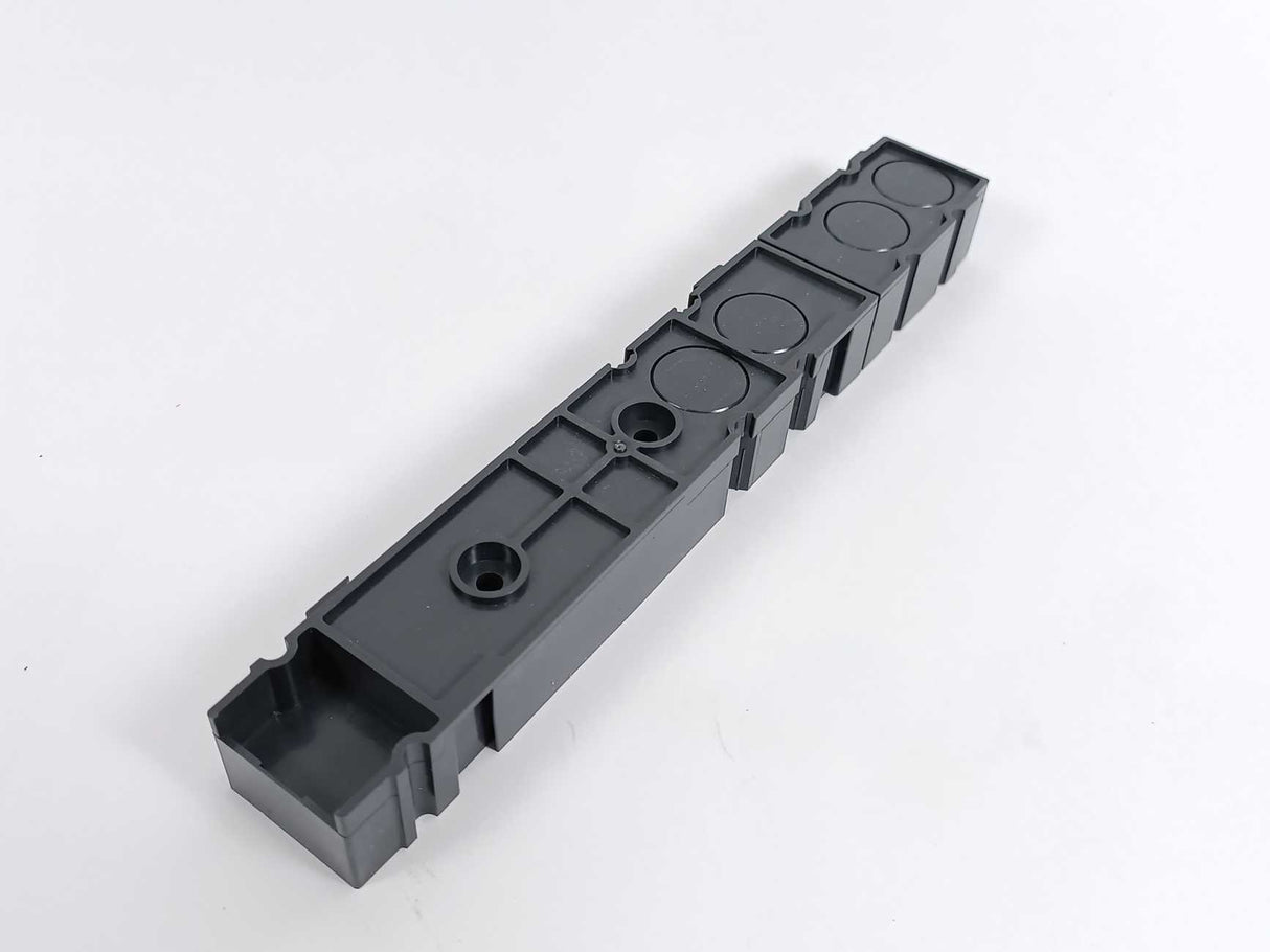 Schneider Electric LV431064 NSX100-250 INV/INS, Front Alignment Base