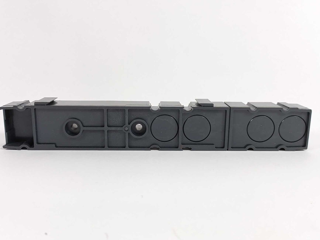 Schneider Electric LV431064 NSX100-250 INV/INS, Front Alignment Base