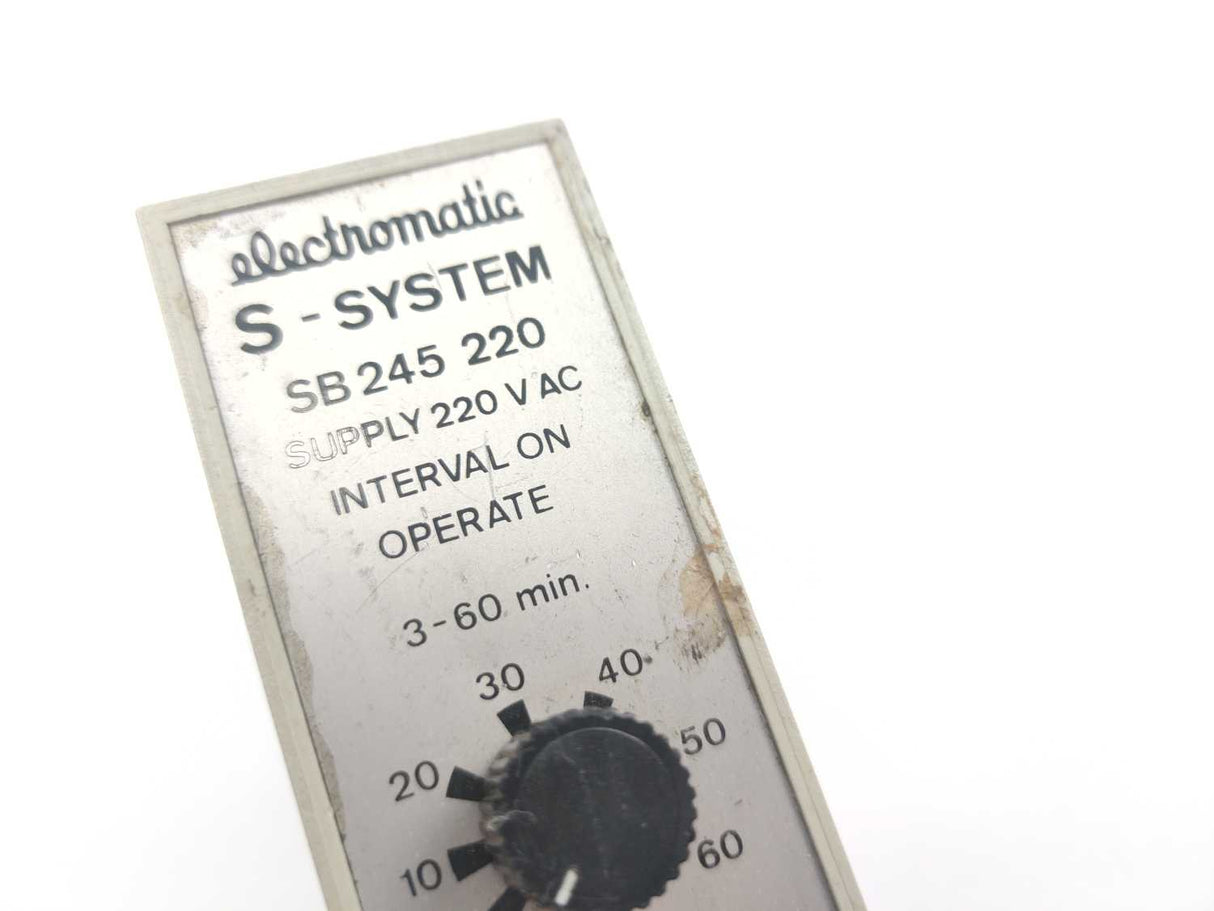 Electromatic SB 245 220 Interval On Operate. 3-60 min.