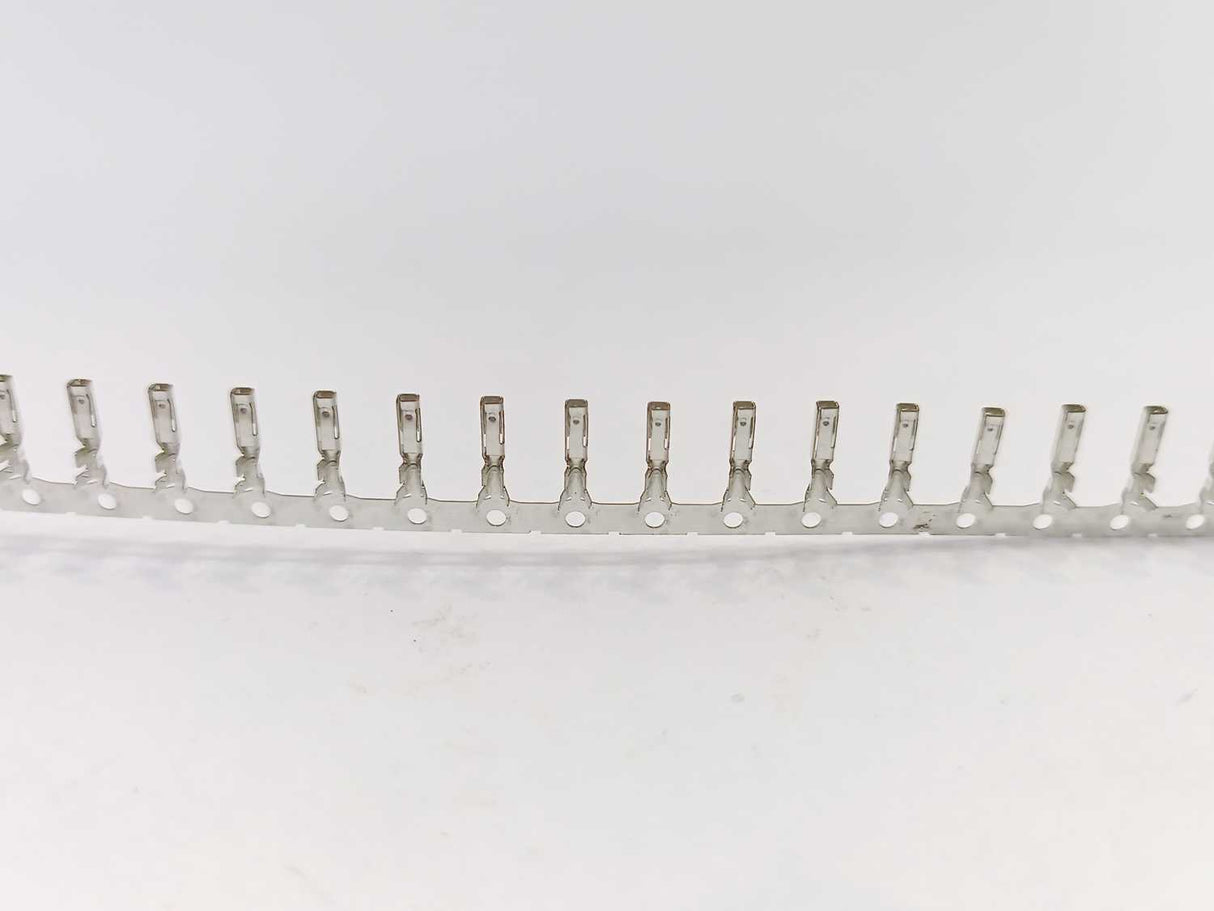 Molex 50039-8000 MX Mizu P25  2.50MM F TERM 20-22A Approx 100 pcs