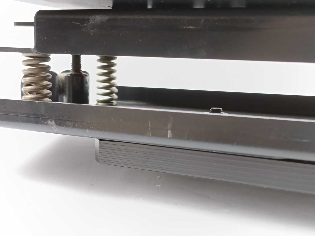 Pepperl+Fuchs 241268 VDM100-150-SSI/G2 Distance Sensor w/ Mounting Bracket