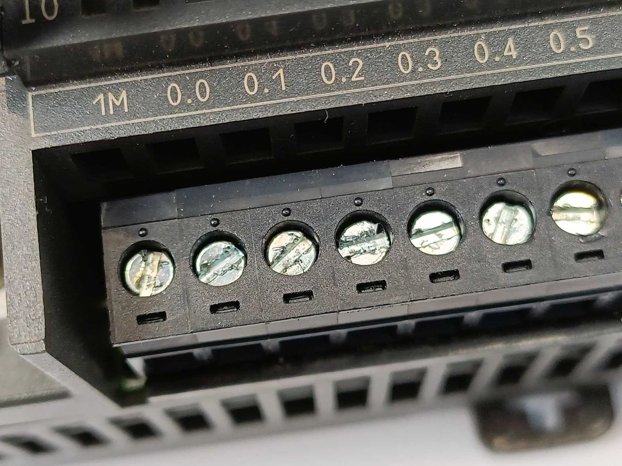 Siemens 6ES7214-1AD22-0XB0 SIMATIC S7-200, CPU 224