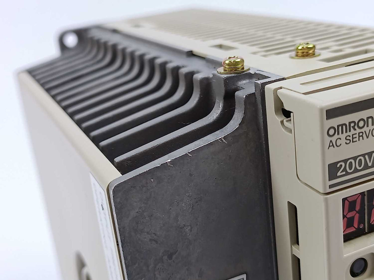 OMRON R88D-WT08H SC Servo Driver