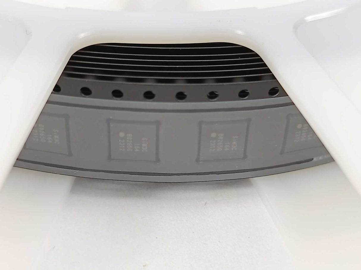 Silicon Labs SIM3C164-B-GMR / SIM3C164-B-GM SiM3C1, batch size 5,