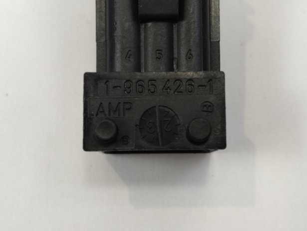 TE Connectivity 1-965426-1 Connector Housing 6 Ways 6 pcs.