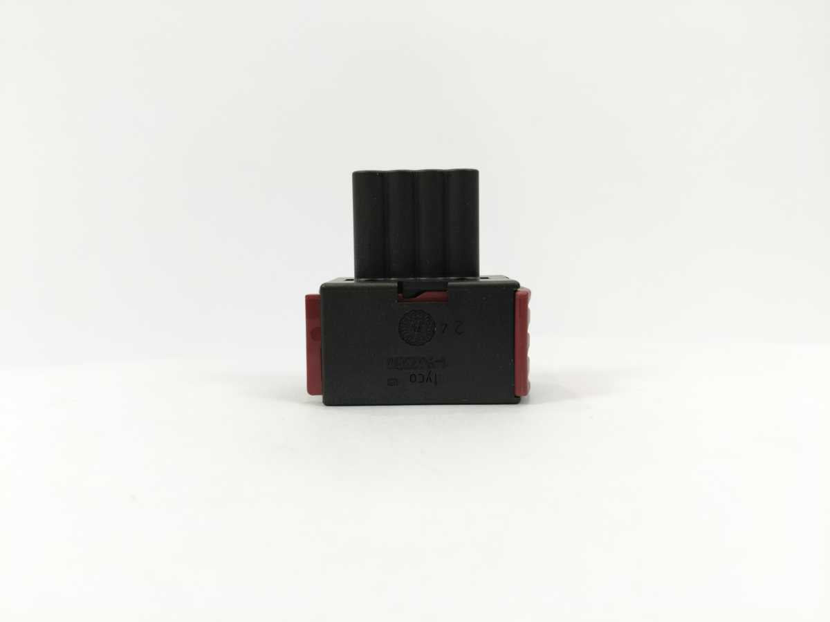 TE Connectivity 4113619 Connector Housing 5 Pcs. Batch