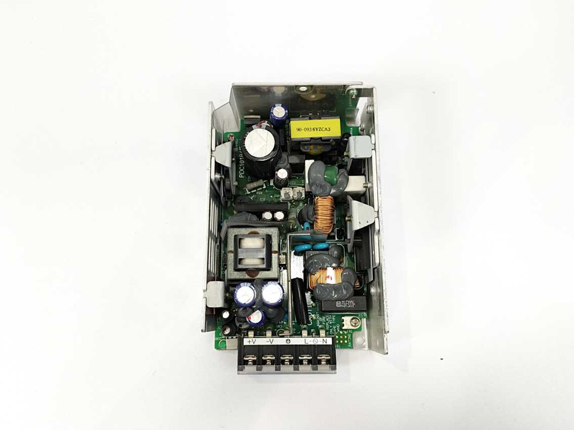 OMRON S8PS-10024 Power Supply Unit In: 100-240V, 1,8A, Out: 24VDC, 4,5A
