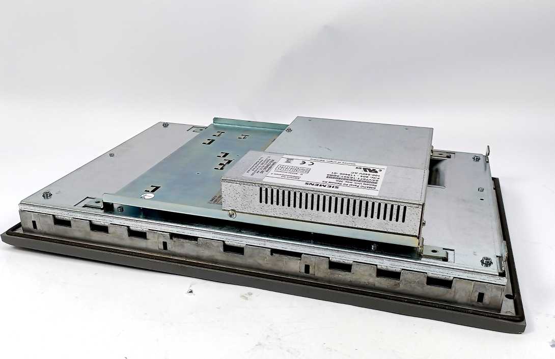 Siemens 6AV7671-1EX01-0BB0 SIMATC Panel PC A5E00747046 Display.