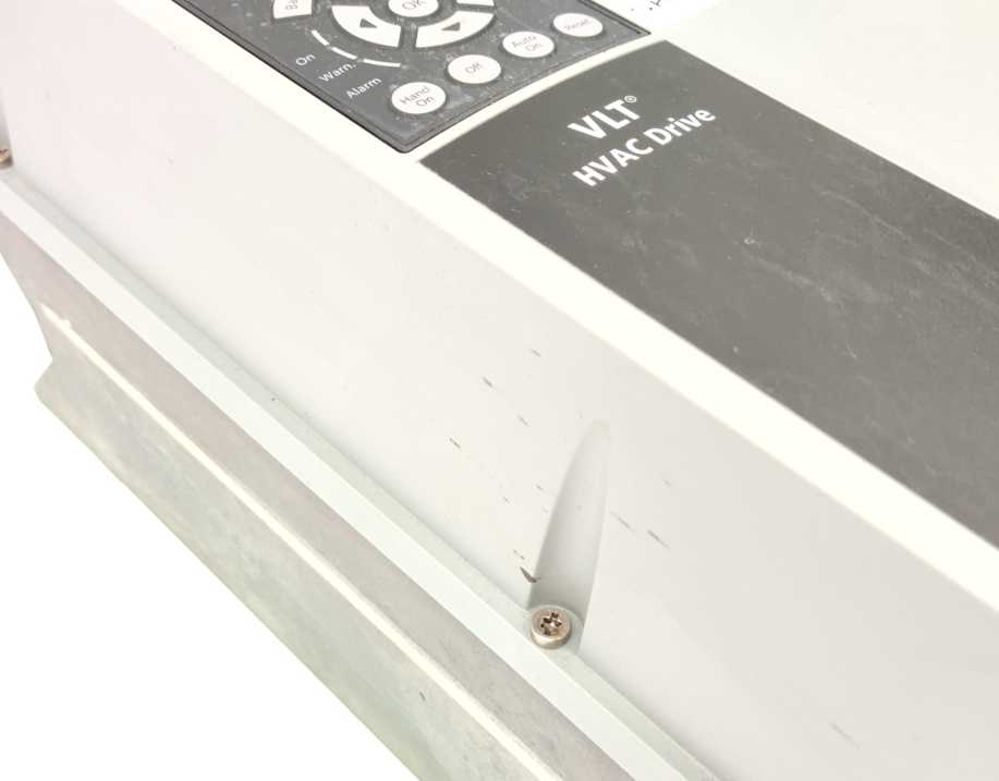 Danfoss 131U2431 FC-102P2K2T4Y55H2X VLT 2.2kW 3.0Hp