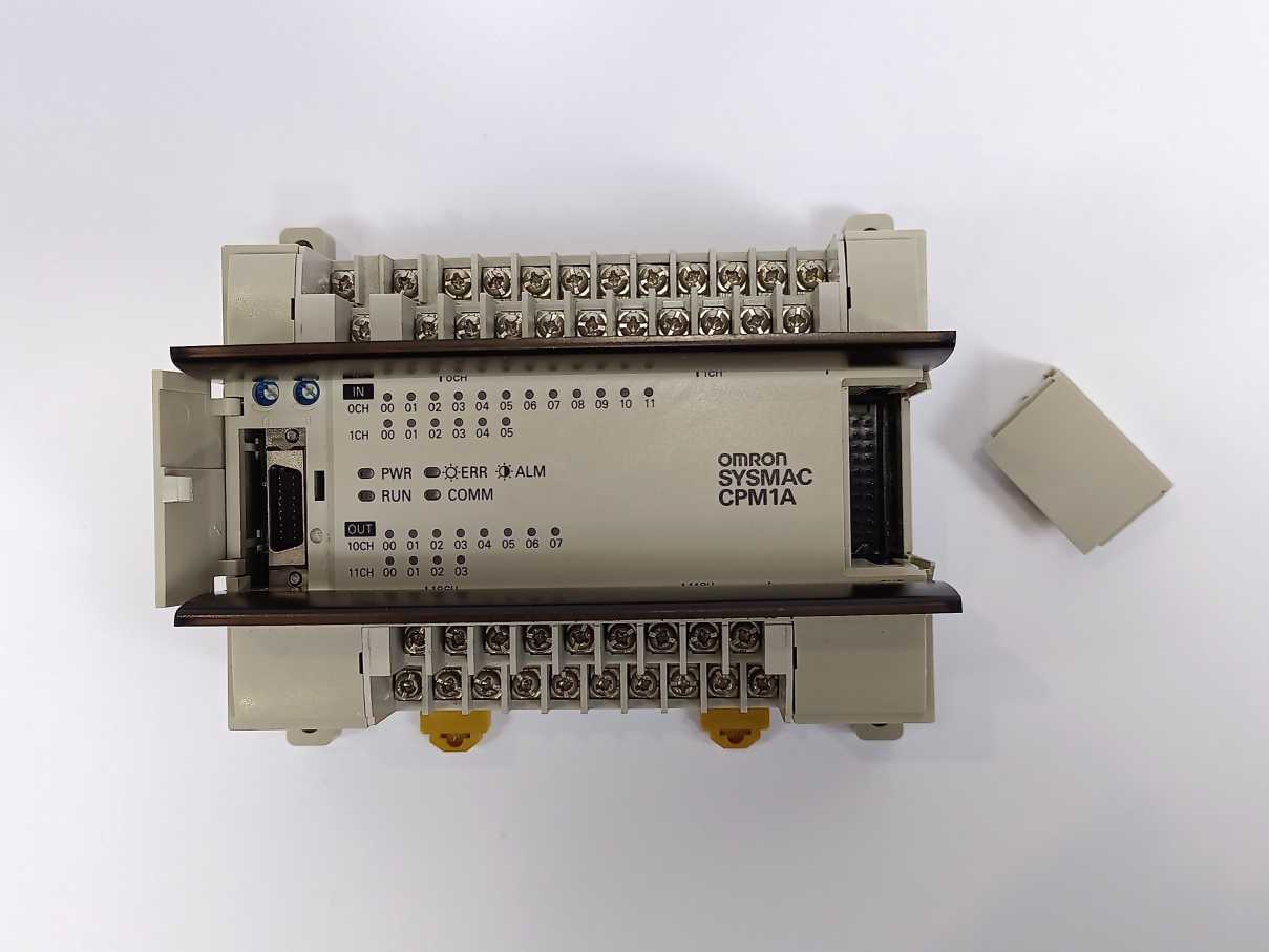 OMRON CPM1A-30CDT-D Programmable Controller