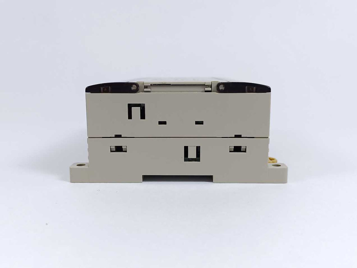 OMRON CPM1A-30CDT-D Programmable Controller