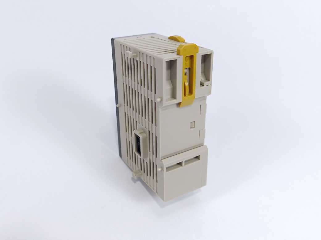 OMRON CPM2C-24EDT1M I/O Unit