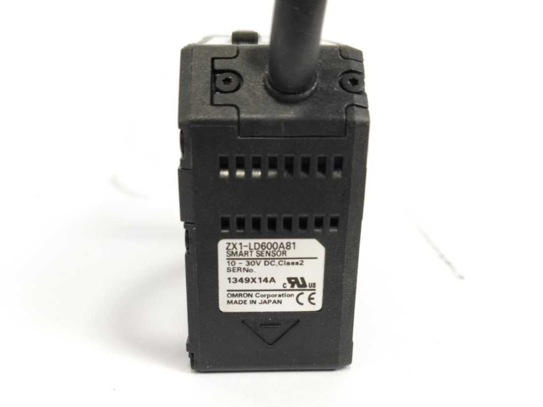 OMRON ZX1-LD600A81 Smart Sensor 10-30V DC, Class 2