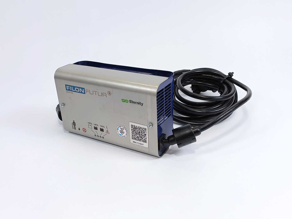 IEB Filon Futur 9876782 E 230 G 24/4 B65-FP 24V 12A Charging Current XLR Plug