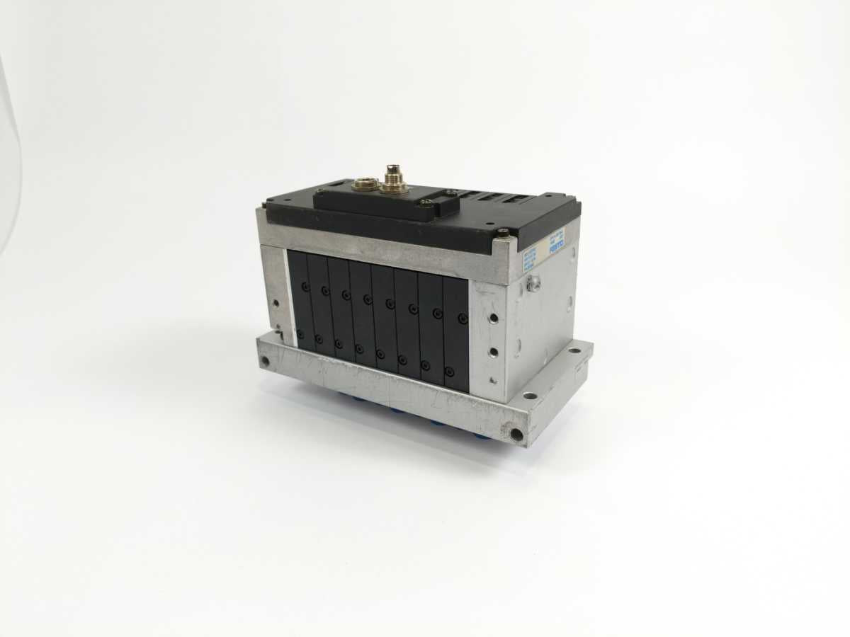 Festo 18262 w/ 152427 & 8x 161360 Distribution Block