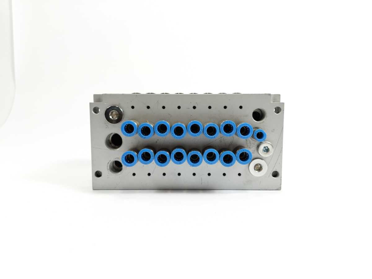 Festo 18262 w/ 152427 & 8x 161360 Distribution Block