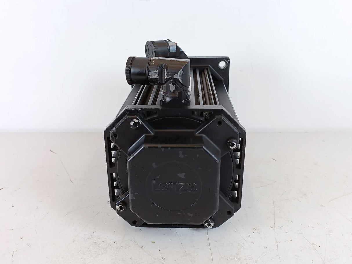 LENZE MDSKSRS071-13 15133485 Servo Motor 3.2kW 325V, 8.3Nm, 185Hz