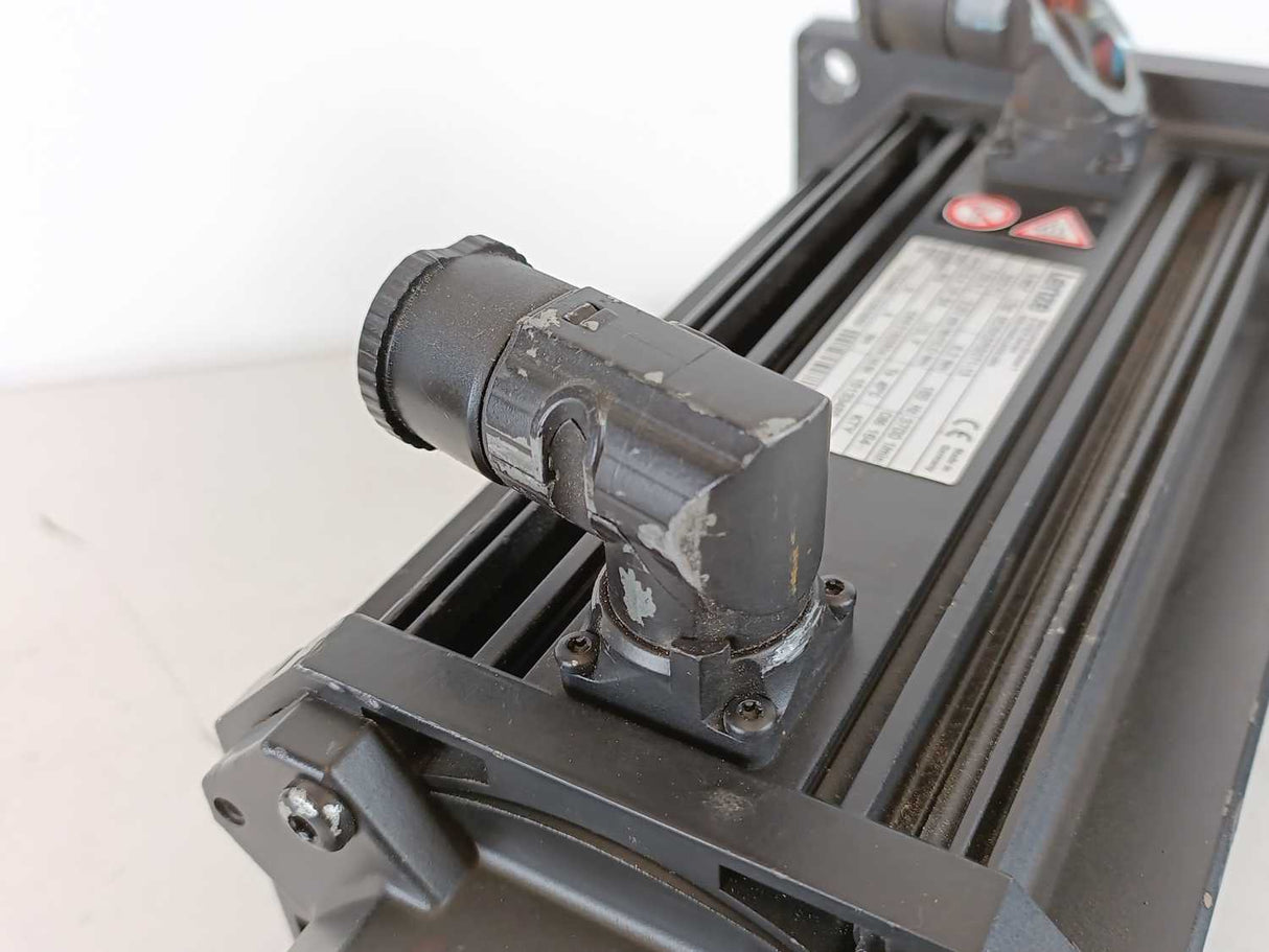 LENZE MDSKSRS071-13 15133485 Servo Motor 3.2kW 325V, 8.3Nm, 185Hz