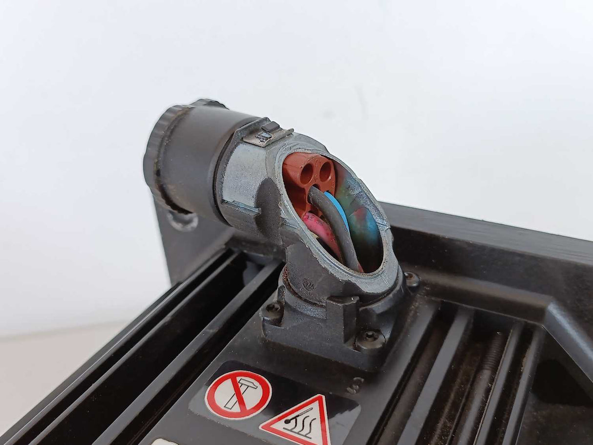 LENZE MDSKSRS071-13 15133485 Servo Motor 3.2kW 325V, 8.3Nm, 185Hz