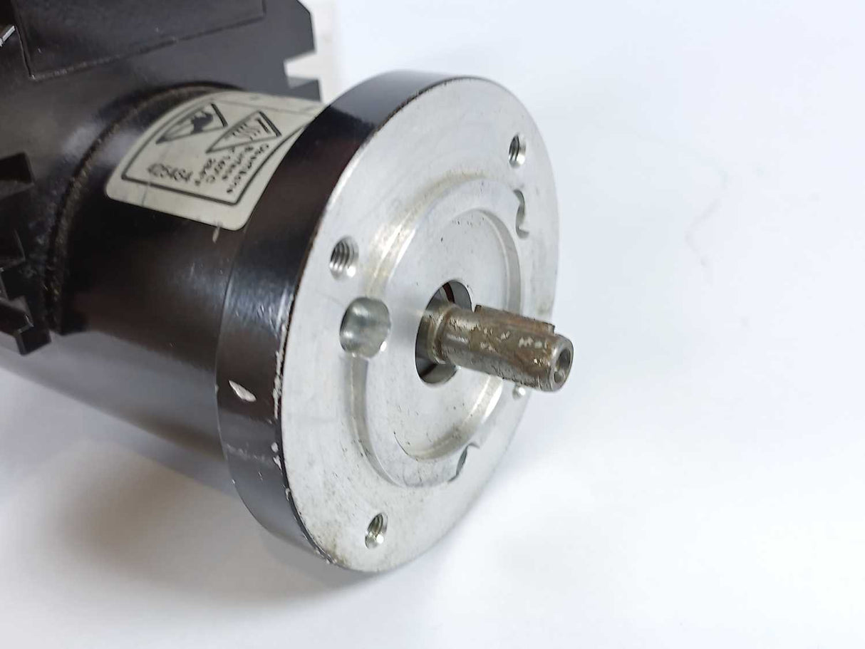 LENZE SDSGSSR035-22 Motor 0,14kW 0,45Nm 42VDC 5A