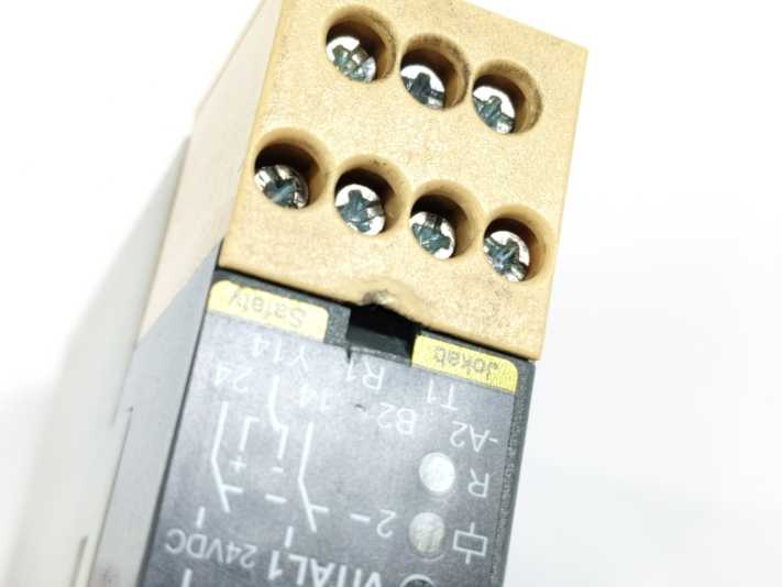 ABB 2TLA020052R1000 Vital 1 Safety Controller