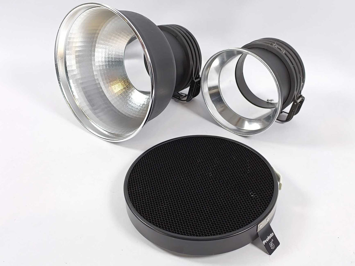 Profoto 220-110V Photography Light: Batch 2pcs + Accessories