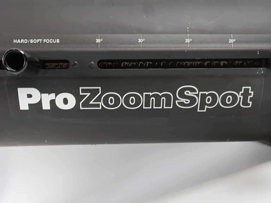 Profoto Pro Zoom Spot Light Cover for Stage Lighting Effect