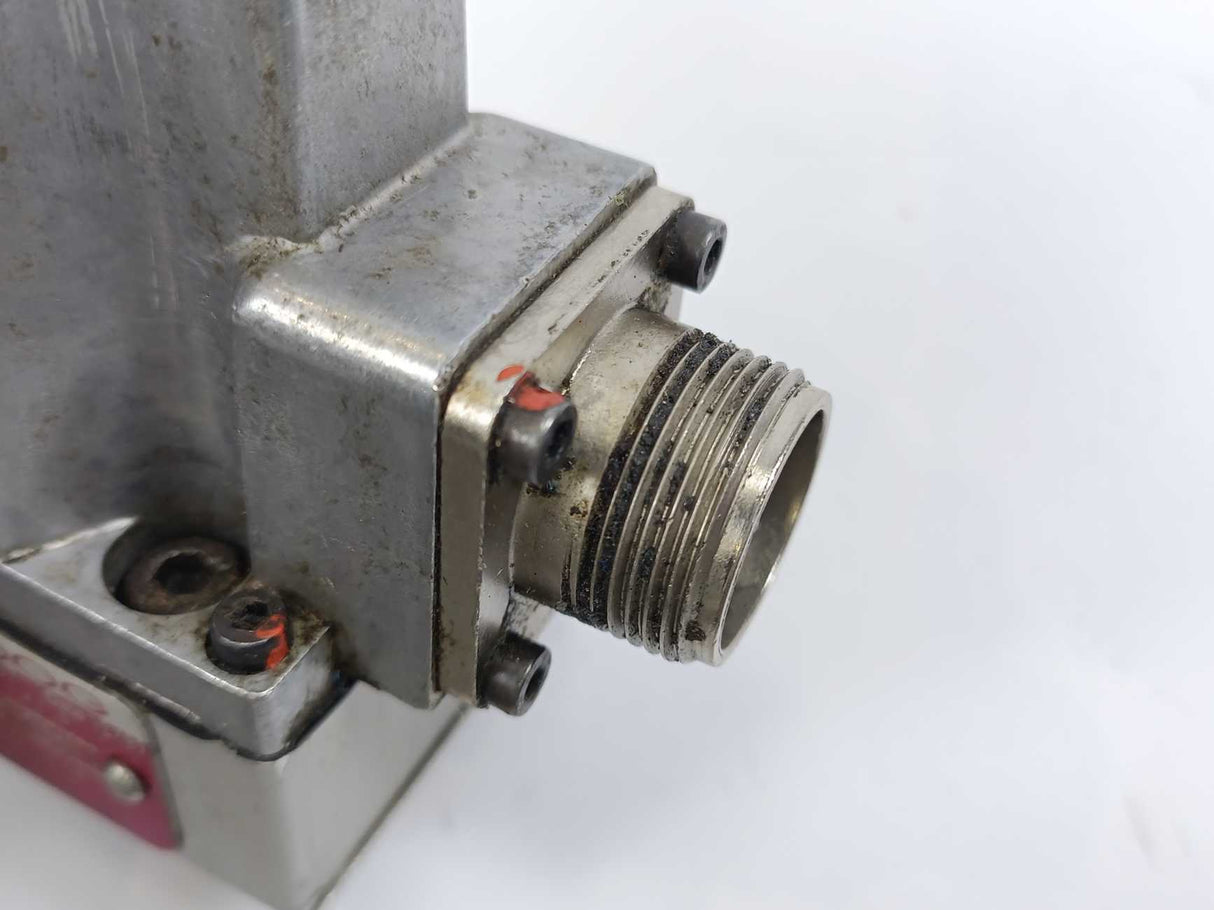 Moog D061-814A J09H0AMEHB2 Electro-Hydraulic Servo Valve