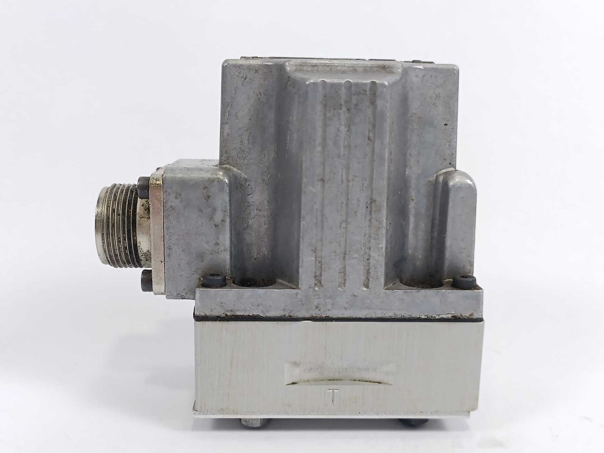 Moog D061-814A J09H0AMEHB2 Electro-Hydraulic Servo Valve