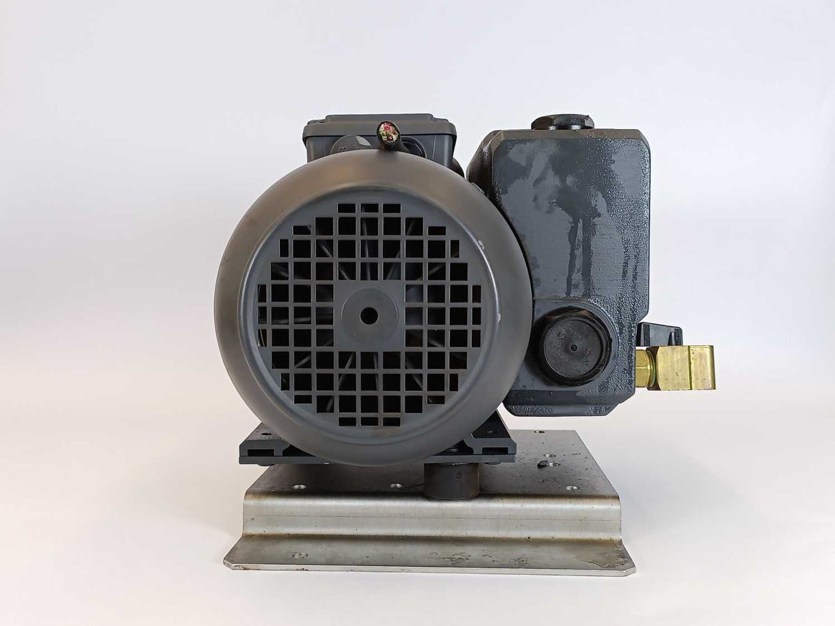 Busch KA0010CIZ0 R5 Vacuum Pump W: HANNING 8C4-059