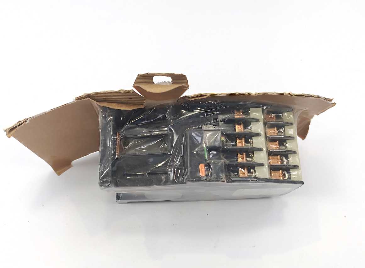 Siemens 3TH8355-0B Control Relay