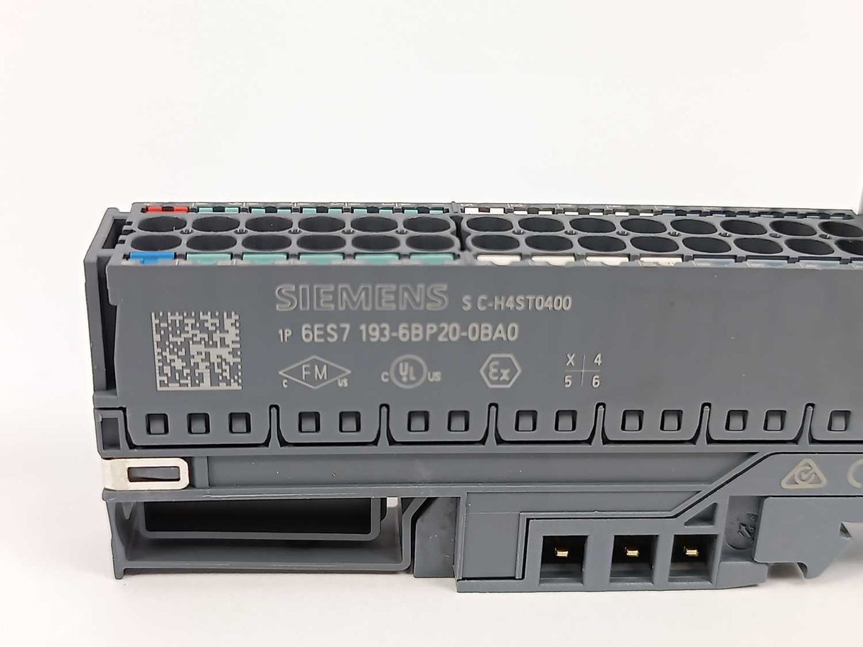 Siemens 6ES7134-6GD00-0BA1 Analog Input Module w/ 6ES7193-6BP20-0BA0