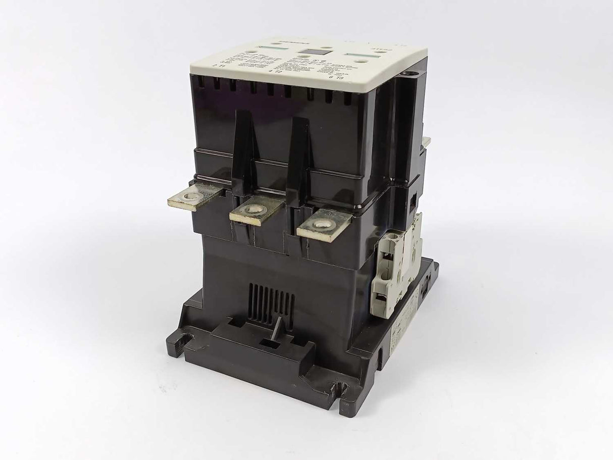 Siemens 3TF5222-0AP6 Contactor w/ 240V 60Hz/220V 50Hz Coil