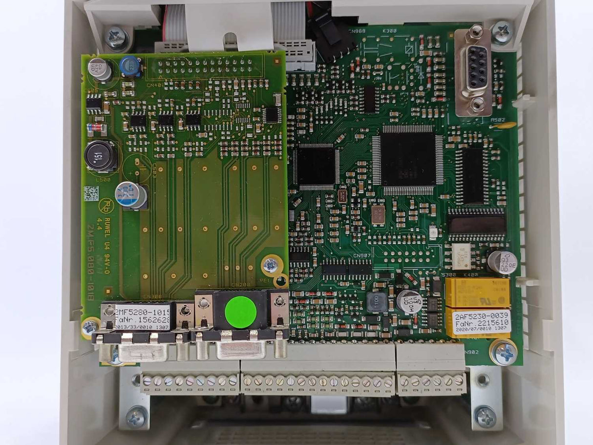 Keb 15F5A1G-YR60 F5, In: 50/60Hz, 400V, 27,3A. Out: 1600Hz 24A