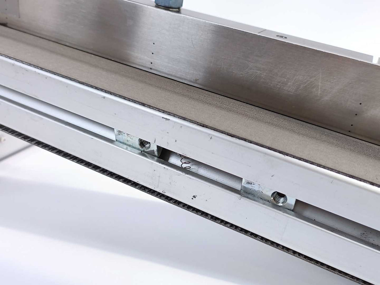 IFC / Intelligent Feeding Components FB40-600-R-AG-C2V-EG Belt Conveyor