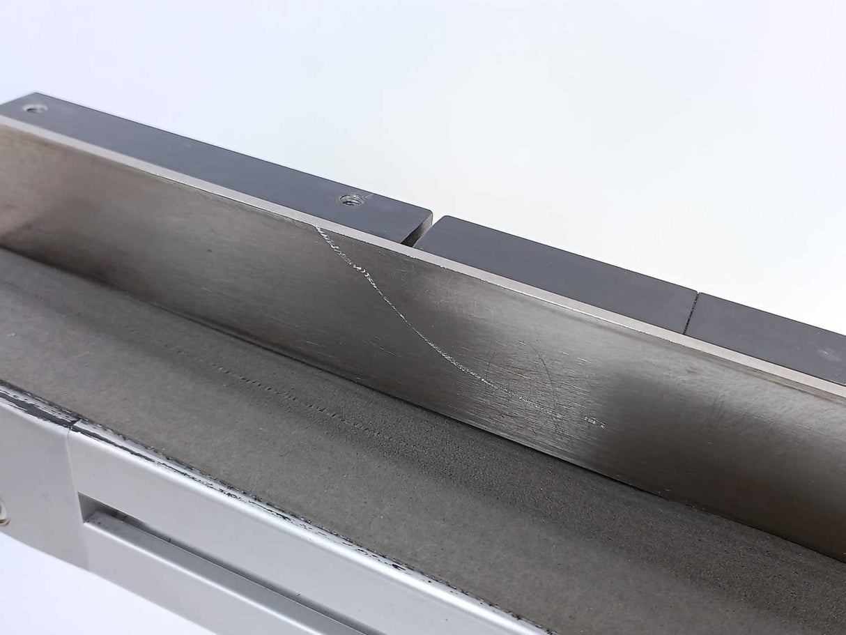 IFC / Intelligent Feeding Components FB40-600-R-AG-C2V-EG Belt Conveyor