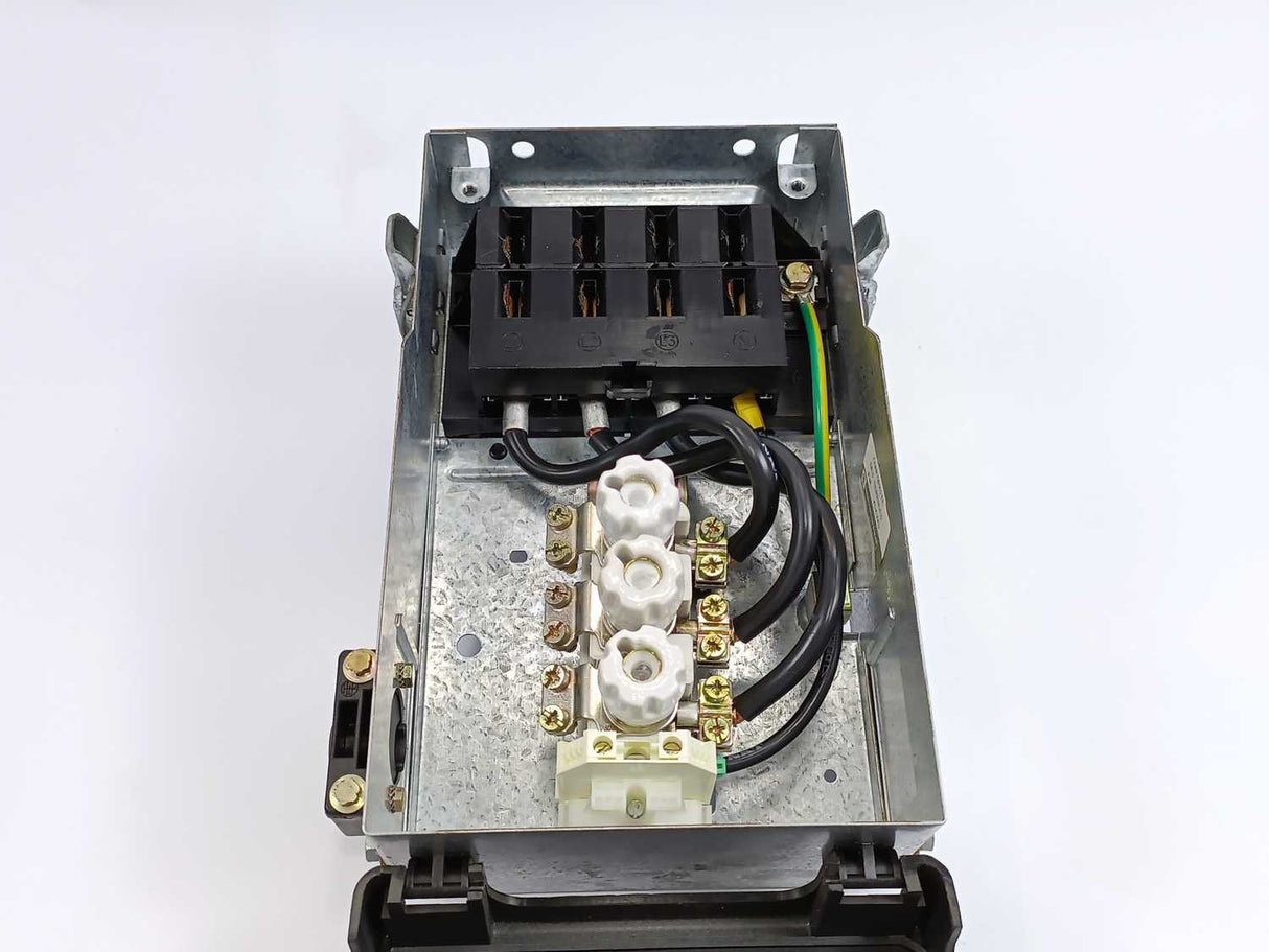 Schneider / Telemecanique KSA02SD41 Canalis KS, 25A, 380V KSA 02 SD41