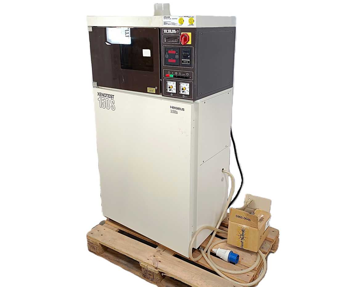 Heraeus 55007104 Accelerated Weathering and Lightfastness Testing Device