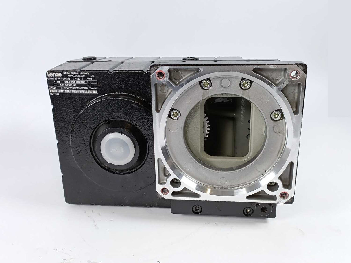 LENZE GFL05-2SHCR071C13 Gearbox i=7,040, 57Nm, 525,6 r/min (185Hz)