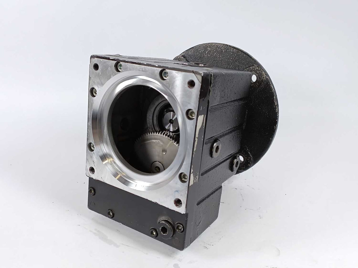 LENZE GST06-2SVCK071C13 Gearbox i=20,044, 161Nm, 185Hz