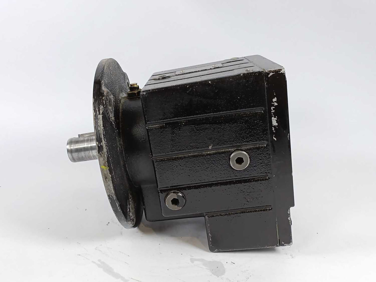 LENZE GST06-2SVCK071C13 Gearbox i=20,044, 161Nm, 185Hz