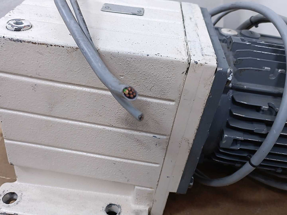 LENZE GST07-2M VBR Input: 090C32HR,