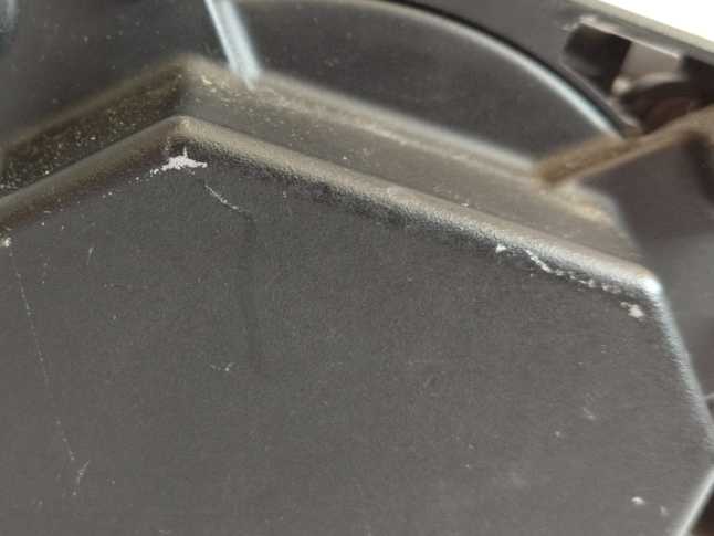 LENZE MDSKSBS071-13 15003607 Servo Motor, 325V, 8.3Nm, 185Hz, 3700 1/min