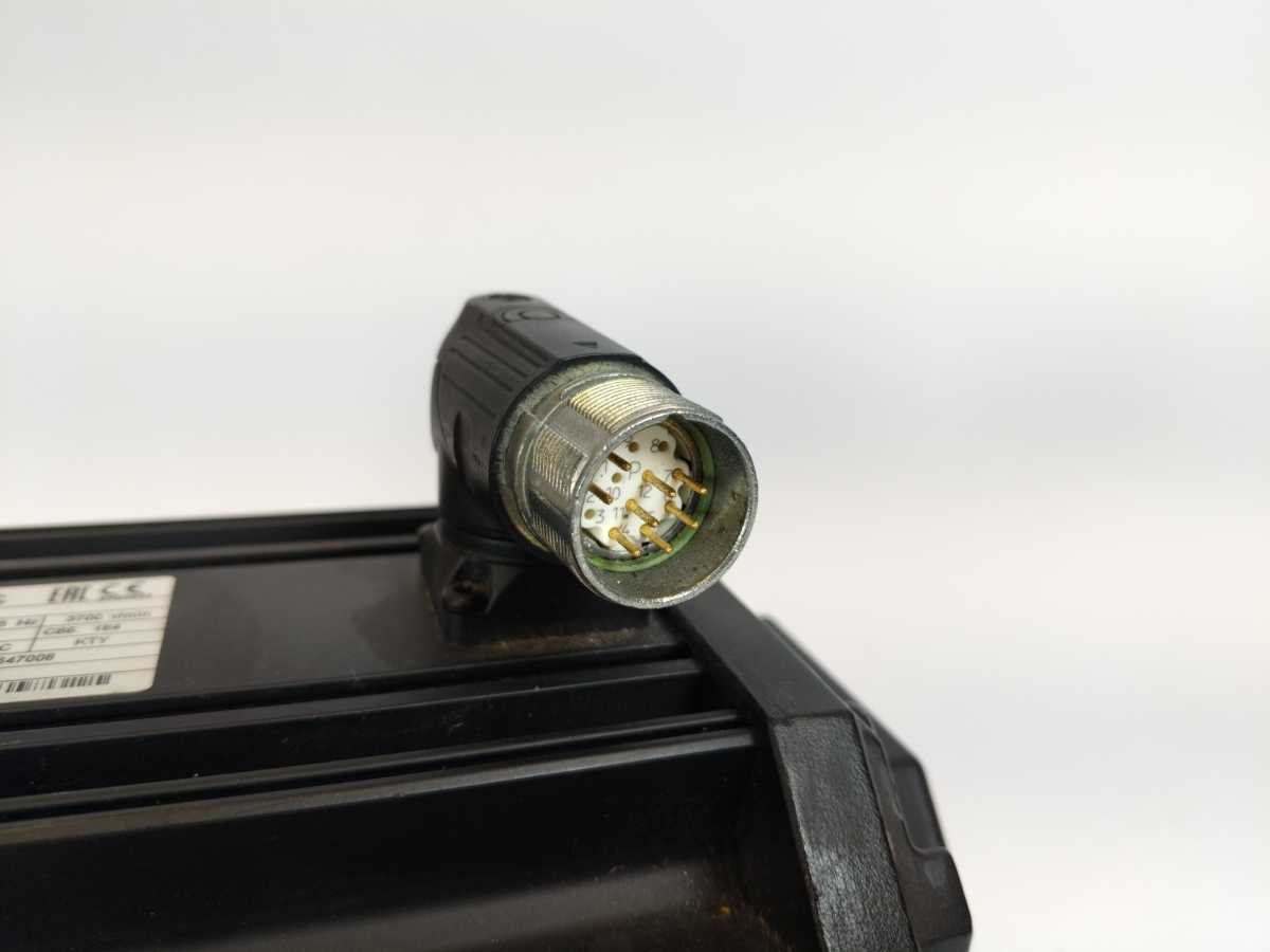 LENZE MDSKSBS071-13 15003607 Servo Motor, 325V, 8.3Nm, 185Hz, 3700 1/min