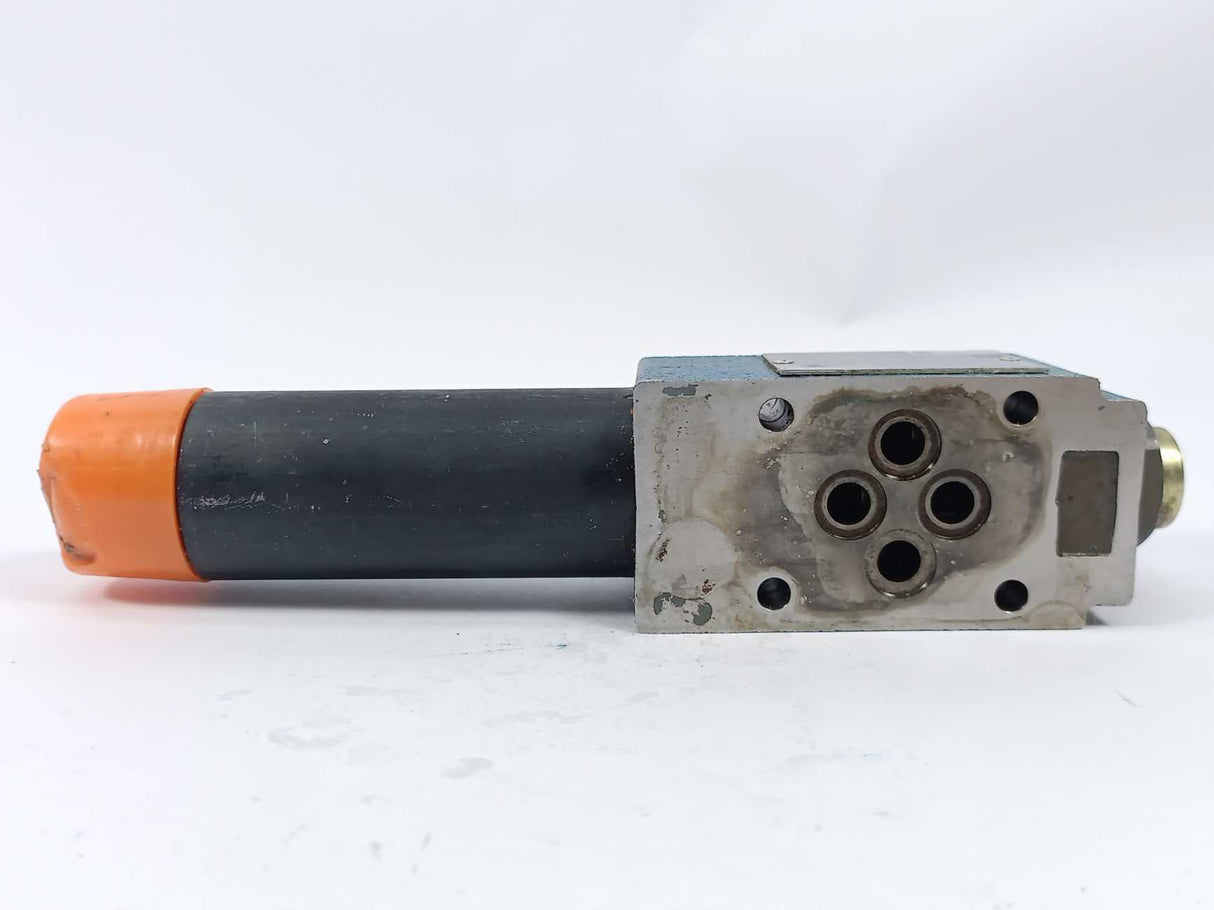 Rexroth Hydronorma 00483786 ZDR6DP2-43/75YM Pressure Reduction Valve