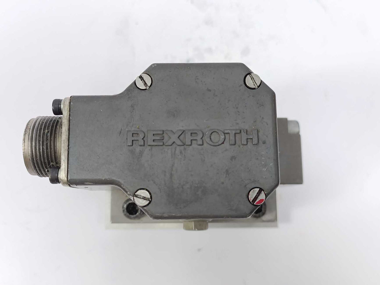 Rexroth 382706 4WS2EM10-42/10B2ET315K8DM Servo Valve